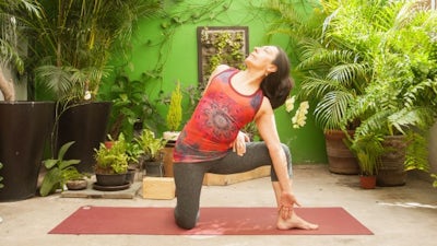 Abre caderas y pecho