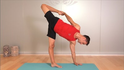 Wrist-Free Hip and Pelvis Exploration
