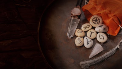 Las Runas y la mitología