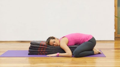 Posturas para molestias menstruales