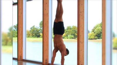 Powerful Handstands