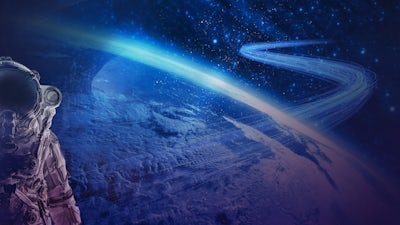 Ley cósmica vs ley de primer orden