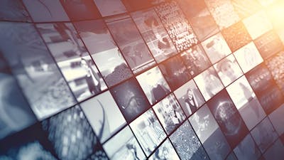 Inducción de las mentes en los medios masivos, con Adam Trombly