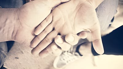 El arte y la ciencia de la quiromancia, con Ellen Goldberg