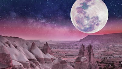 Anomalías de nuestra Luna antigua