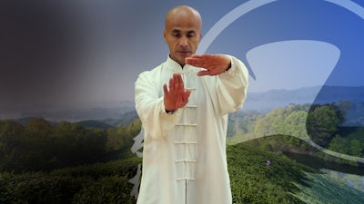 Les mains forment un nuage