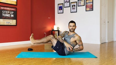 Detox profundo con Power Yoga