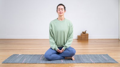 Savasana, se déposer au sol pour revenir à soi