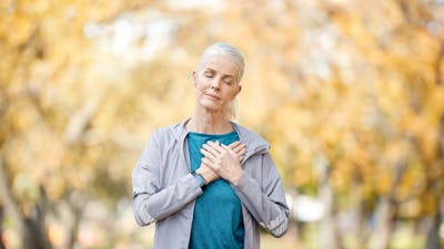 Sanfter Yin Yoga Flow für Selbstliebe