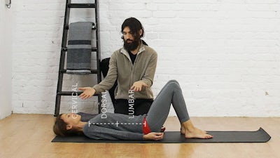 Postura de meditación: tumbado