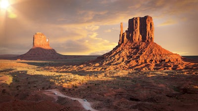 Sesión 3: Vínculos del nuevo mundo con la civilización perdida de la Tierra 