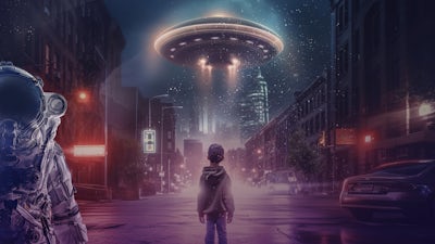 Invasión extraterrestre de bandera falsa